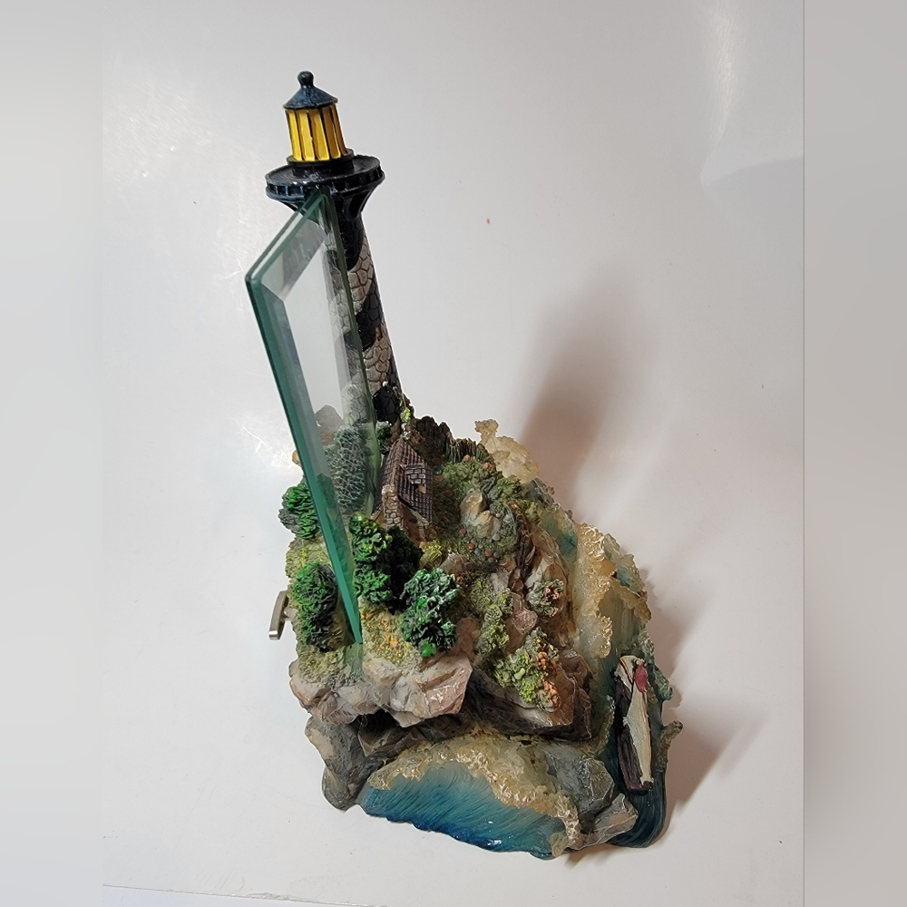 Lighthouse Vintage Wind Up Musical Picture Frame Sankyo - Picture 4 of 6